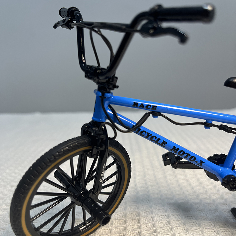 1:8 mini modelo de bicicleta d - Mountain Biking Blue Mountains avaliação e preço